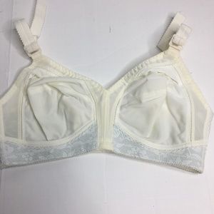 Vintage 34C Playtex 18 hour no wire full coverage